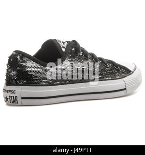 Converse Chuck Taylor All Star ox - Noir paillette CT 549665C Banque D'Images