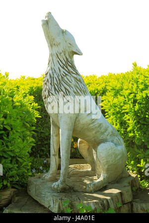 Old Hunstanton, Monument de la légendaire Wolf, qui a monté St Edmund's tête coupée. Bois de chêne sculpté figure, Norfolk, Angleterre, Royaume-Uni Banque D'Images