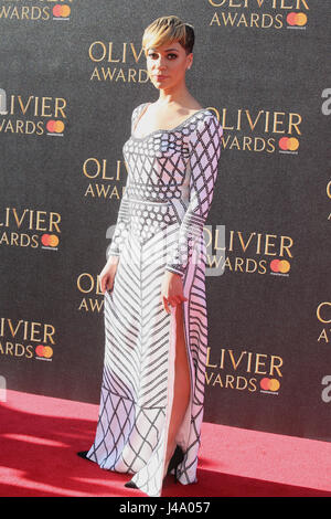 L'Olivier Awards 2017 s'est tenue au Royal Albert Hall - Arrivées comprend : Cush Jumbo Où : London, Royaume-Uni Quand : 09 Avr 2017 Crédit : Mario Mitsis/WENN.com Banque D'Images