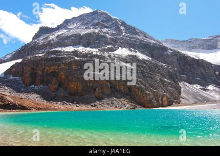 Lac de lait à la réserve naturelle de Yading dans Daocheng County, Chine Banque D'Images