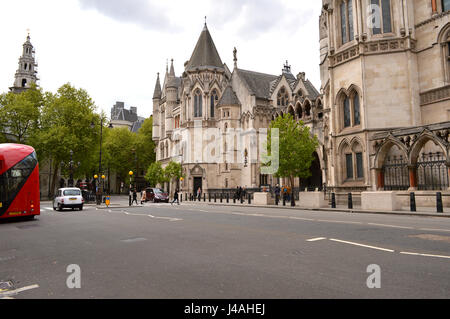 Avis de la Royal Courts of Justice à partir de la bande Banque D'Images