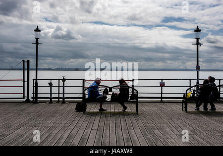 Southend on Sea, Essex, Angleterre, Royaume-Uni. Mai 2017 La plus longue jetée dans le monde Banque D'Images