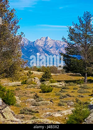 Vue sur le pic de Yelmo à Madrid, Espagne Banque D'Images