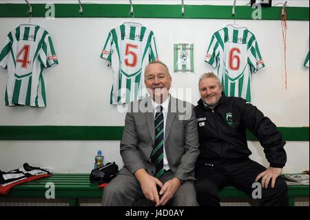 TOM WADE COLIN MYERS BLYTH SPARTANS MANAGER BLYTH SPARTANS MANAGER & ARMENTIERES CROFT PARK BLYTH ANGLETERRE 03 Janvier 2015 Banque D'Images