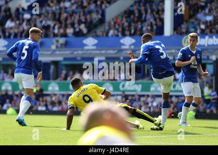 TROY DEENEY & BRENDAN GALLOWAY EVERTON V WATFORD EVERTON GOODISON PARK ANGLETERRE 08 Août 2015 Banque D'Images