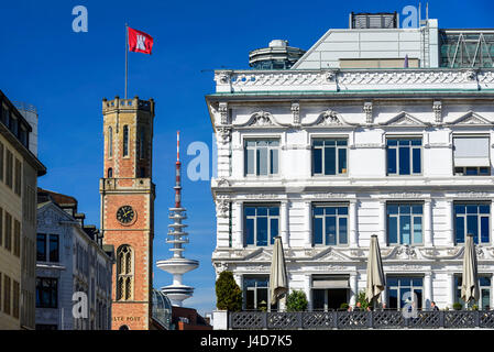 Old Post, tour de télévision et arcades de l'Alster à Hambourg, Allemagne, l'Europe, Alte Post, Fernsehturm und Alsterarkaden à Hamburg, Deutschland, Europa Banque D'Images