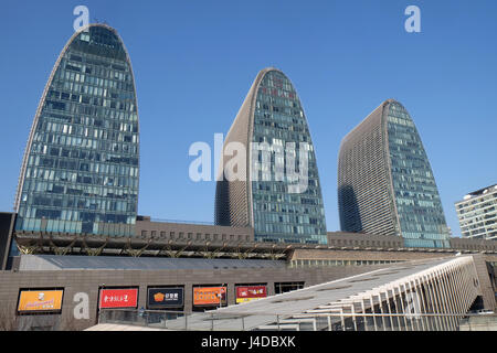 Les trois tours à Xihuan Square près de la Gare du Nord de Pékin, City Club China district, Beijing, Chine, 24 février 2016. Banque D'Images