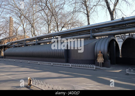 Les toilettes publiques en 798 dans l'Art District. Beijing, Chine Banque D'Images