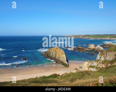 Vue de la plage de en Mexota Tapia de Casariego, Asturias - Espagne Banque D'Images