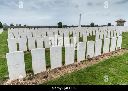 Le cimetière militaire britannique de la colline de Vaulx sur la bataille de la Somme et le nord de la France Banque D'Images