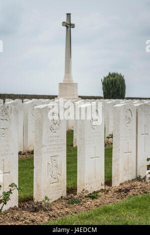 Le cimetière militaire britannique de la colline de Vaulx sur la bataille de la Somme et le nord de la France Banque D'Images