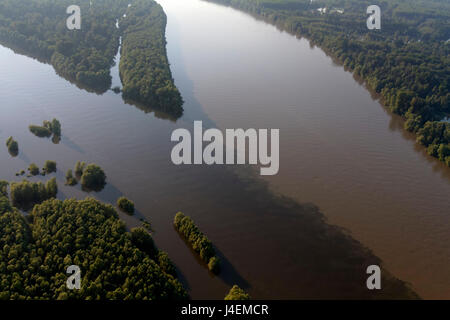 La vue aérienne de la confluence de la Drava et Danube Banque D'Images