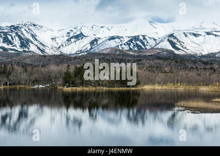 Shiretoko Goko Lakes, Site du patrimoine mondial de l'UNESCO, le Parc National de Shiretoko, Hokkaido, Japon, Asie Banque D'Images