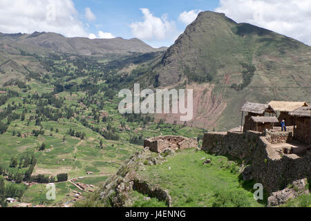 Ruines du site archéologique Inca de Pisac, près de Cusco, Pérou, Amérique du Sud Banque D'Images