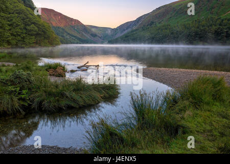 Le lac Supérieur, Glendalough, comté de Wicklow, Leinster, République d'Irlande, Europe Banque D'Images