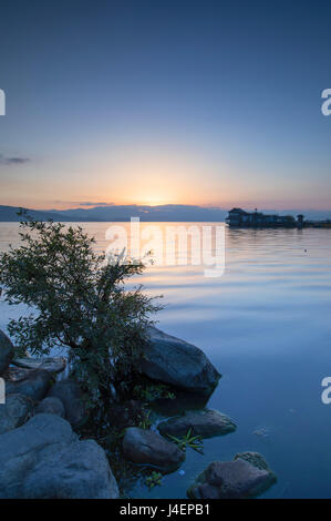 Au lever du soleil le Lac Erhai, Dali, Yunnan, Chine, Asie Banque D'Images