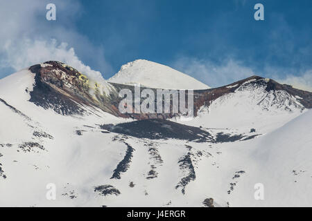 Sur une montagne dans le Parc National de Daisetsuzan, UNESCO World Heritage Site, Hokkaido, Japon, Asie Banque D'Images