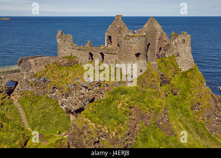 Le Château de Dunluce, près de Portrush, comté d'Antrim, l'Ulster (Irlande du Nord, Royaume-Uni, Europe Banque D'Images