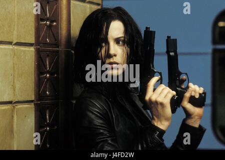 Underworld USA Année : 2003 Réalisateur : Len Wiseman Kate Beckinsale . Il est interdit de reproduire la photo hors contexte de la promotion du film. Il doit être porté au crédit de l'entreprise de film et/ou le photographe attribué par ou autorisé par/admis sur l'ensemble de l'entreprise cinématographique. Limitée à un usage éditorial. Photo12 n'accorde pas le droit à l'image des personnes représentées. Banque D'Images