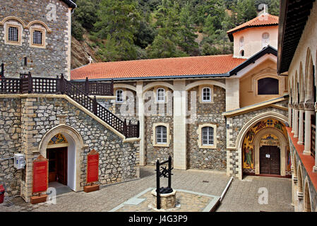 Monastère de Kykkos, le plus important monastère de Chypre, sur les montagnes de Troodos. Banque D'Images