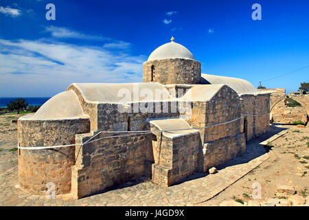 L'église byzantine de la Panagia katholiki à côté du site archéologique d'palaipaphos, à kouklia village, district de Paphos, Chypre. Banque D'Images