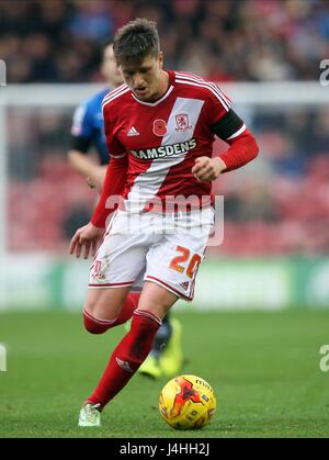 MIDDELSBROUGH MIDDELSBROUGH ADAM ATTEINDRE FC FC LE STADE RIVERSIDE MIDDLESBROUGH ANGLETERRE 08 Novembre 2014 Banque D'Images