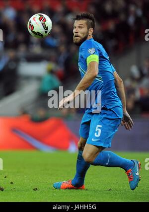 BOSTJAN CESAR DE SLOVÉNIE L'ANGLETERRE V LA SLOVÉNIE au stade de Wembley Londres Angleterre 15 Novembre 2014 Banque D'Images