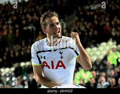 HARRY KANE CÉLÈBRE HULL CITY V Tottenham Hotspur KC Stadium HULL ANGLETERRE 23 Novembre 2014 Banque D'Images