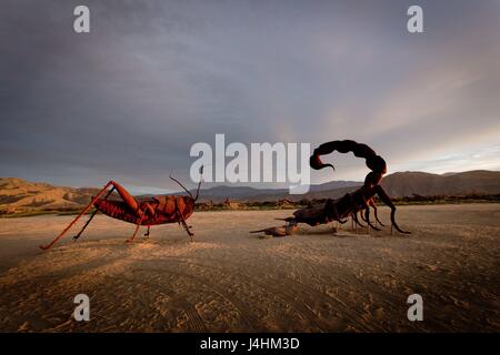 Des criquets et des sculptures, de la scorpion 'ciel' art-collection du philanthrope Dennis Avery, en mars 2017. Dans le monde d'utilisation | Banque D'Images