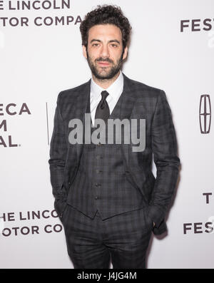NEW YORK, NY - 22 avril 2017 : Morgan Spector assiste à "Autorisation" première au théâtre au cours SVA 2017 Tribeca Film Festival Banque D'Images