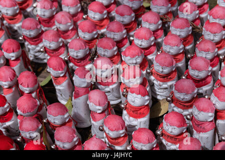 Jizo Bosatsu figurines typique au Japon Banque D'Images