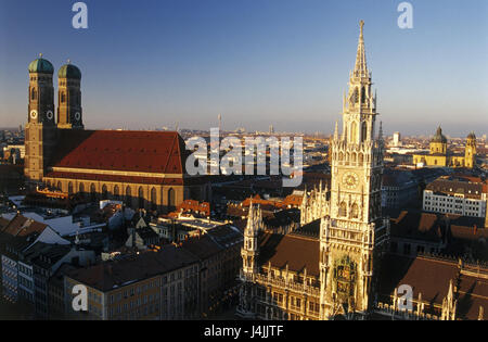 Germany, Bavaria, Munich, aperçu de la ville, église Notre Dame, nouvel hôtel de ville Europe, Haute-Bavière, vue sur ville, église, église paroissiale, chère femme, la cathédrale CATHÉDRALE pour notre chère femme, de la construction, structures, tour de télévision, maisons, sommaire Banque D'Images