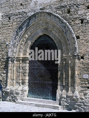 L'Italie, la Calabre, la province de Reggio de Calabre, Tu Gerace, l'église San Francesco, détail, portal via Cavour, structure, historiquement, porte de l'église, gothique, grille, porte, d'entrée, les raccords, les secours, la foi, la religion, le christianisme, la Côte Ionienne Banque D'Images