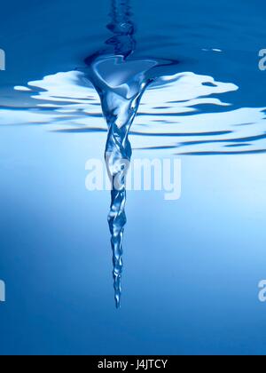 Vortex de l'eau, studio shot. Banque D'Images