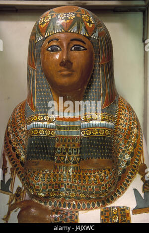 L'Egypte, delta du Nil, Le Caire, musée Égyptien, échantillon pas à vendre, à l'intérieur Hematas Coffin, Afrique, Moyen-Orient, ville, capitale, la construction d'erbeut en 1897 - en 1902, la pièce, et l'égyptien des antiquités gréco-romain, le lieu d'intérêts, de trésors, coffin lids, sarcophage, Banque D'Images