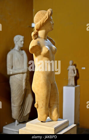 Statue en marbre d'Aphrodite (Vénus) de Soloi, dans le musée archéologique (Chypre) à Nicosie (Lefkosia) Banque D'Images
