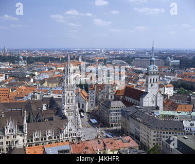 Germany, Bavaria, Munich, Marienplatz, mairies, églises, au-dessus de l'Europe, de l'Allemagne du Sud, Haute-Bavière, capitale de l'état, la ville, de la ville centre / Vieille Ville, Centre Ville, Centre, centre-ville, nouvel hôtel de ville, l'architecture, de style gothique, construit de nouvelles en 1867 - en 1908, l'ancien hôtel de ville, construit en 1310, en 1470 - en 1480 à nouveau construit, l'Hôtel de Ville, tour de ville tours, Architecture, bâtiment, point d'intérêt, de Marien pilier, vue sur la ville Banque D'Images