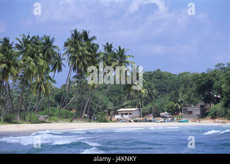 Sri Lanka, Trincomalee, mer, plage, abrite l'Asie du Sud, île, île de l'état, sur la côte est, dans la province orientale, Trinco, littoral, nature, océan Indien, plage de sable fin, maison, bateaux, bateaux de pêche Banque D'Images