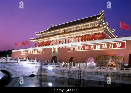 Chine, Pékin, l'espace de la paix céleste, Tian'anmen, visiteur, soir, la Cité Interdite de Pékin, l'objectif de la paix céleste, Tian'anmen, l'espace, Tiananmen la culture, palais impérial, touristiques, d'entrée Banque D'Images