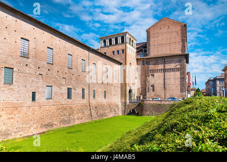 Piacenza, ville médiévale, en Italie. Le Palais Farnèse, XVI-XVII siècle, l'entrée au palais, l'un des plus importants monuments de Piacenza. Emilie Romagne Banque D'Images