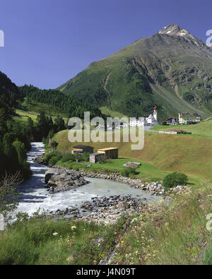 Autriche, Tyrol, d'aération, de l'Ötztal, vue locale, vallée menant point, Venter Ache, montagnes, montagne, paysage, rivière, endroit, l'eau, le cours de la rivière, à l'église, de la métallurgie, de l'abandonné, à l'extérieur, Banque D'Images