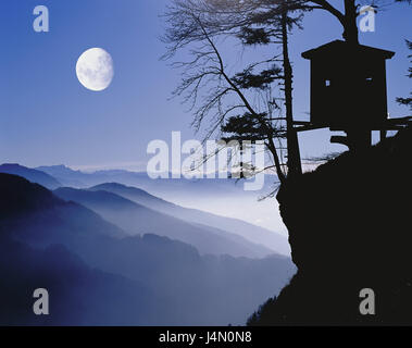 Autriche, Tyrol, Kufstein, Imperial Valley, Hunter's state, silhouette, lune, [M], paysage, montagne, paysage de montagne, sommet, vue, hunter's soulevées masquer, cacher, soulevée de la demi-lune, le brouillard, réglage couleur, bleu, [M] Banque D'Images