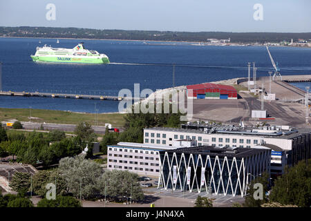 L'Estonie, Tallinn, Vieille Ville, Olafskirche,, port, la mer Baltique, Banque D'Images