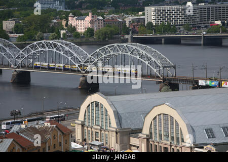 La Lettonie, Riga, Vieille Ville, marché couvert, flux Daugava, Banque D'Images