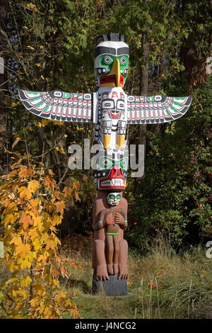 Canada, Colombie-Britannique, Vancouver, Stanley Park, totem-pole, en Colombie, la destination, le lieu d'intérêts, town park, armoiries pôle, peintures, Indien, art, culture, artisanat, artisanat, sculpture, Banque D'Images