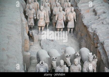 L'Armée de terre cuite est une collection de sculptures en terre cuite représentant les armées de Qin Shi Huang, le premier empereur de Chine Banque D'Images