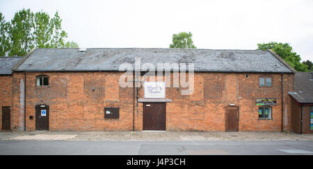 DEVIZES, UK - 13 MAI 2017 : Stage à l'entrée de porte , Wharf Theatre à Devizes UK Banque D'Images
