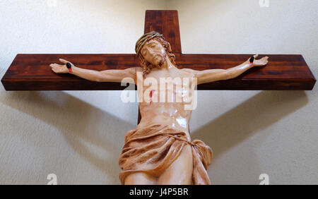 Crucifixion dans la cathédrale Mère Teresa en Vau i Dejes, Albanie le 30 septembre 2016. Banque D'Images