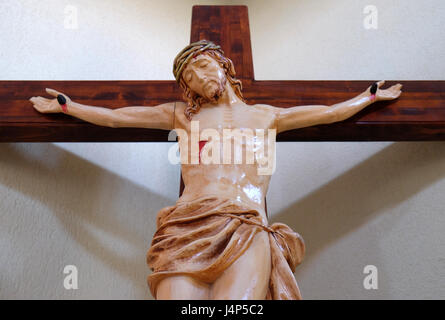 Crucifixion dans la cathédrale Mère Teresa en Vau i Dejes, Albanie le 30 septembre 2016. Banque D'Images