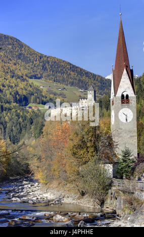 L'Italie, Tyrol du Sud, Pustertal, vallée Tauferer, Sand in Taufers, château Taufers, Banque D'Images